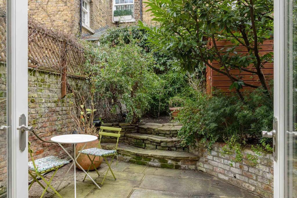 A Grand Four Bedroom Townhouse At Knightsbridge Appartement Londres